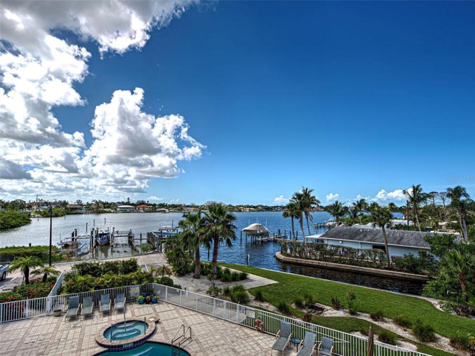 516 Tamiami Trail S , 303, Nokomis, Флорида 34275, Соединенные Штаты