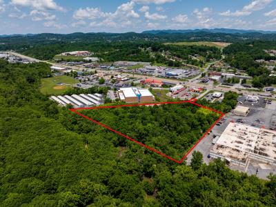 1309 E Stone Dr, Kingsport, Tennessee 37660, USA