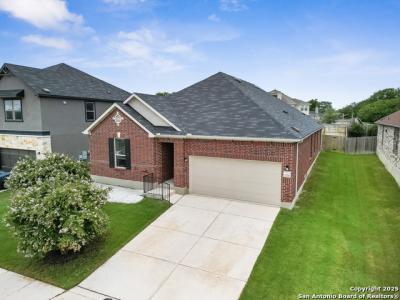 220 Shadow Terrace, Universal City, Texas 78148, USA