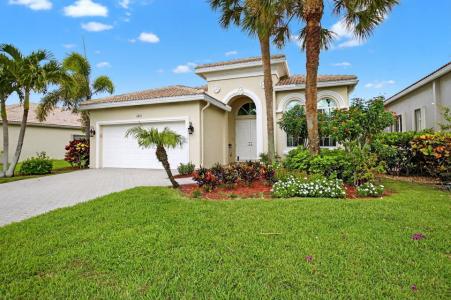 6821 Southport Drive, Boynton Beach, Floryda 33472, USA