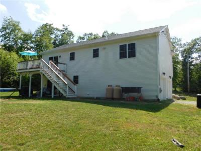476 Ledge Road, Coventry, Rhode Island 02816