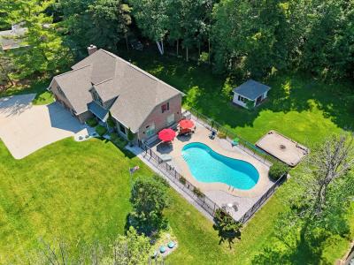 3380 DICKINSON Road, De Pere, Wisconsin 54115-9792