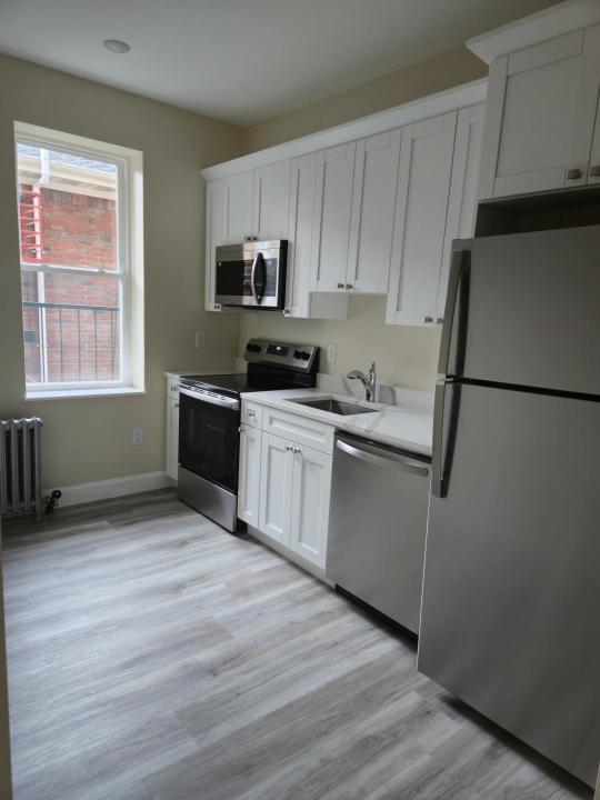289 Day Ave , B1, Fairview, New Jersey 07022