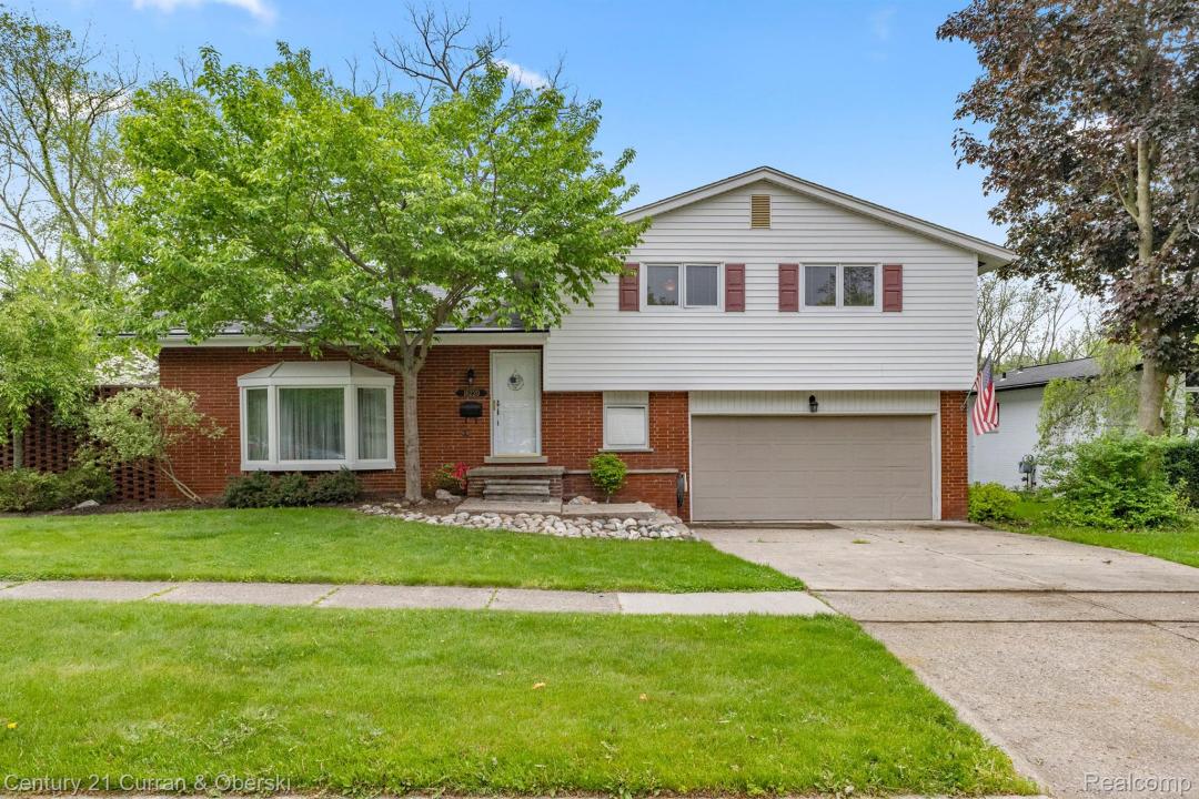 16220 Alpine Drive, Livonia, Michigan 48154, Amerika Birleşik Devletleri