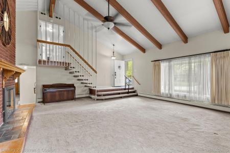 16220 Alpine Drive, Livonia, Michigan 48154, Amerika Birleşik Devletleri