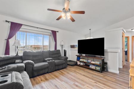 461 Eisenhower Lane, Box Elder, Dakota Del Sur 57719, Estados Unidos
