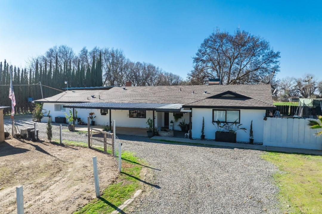 7664 20 1/2 Avenue, Lemoore, California 93245