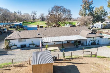 7664 20 1/2 Avenue, Lemoore, California 93245