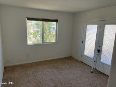 13320 E Avenue W6, Pearblossom, California 93553, USA