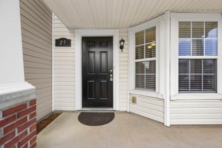 25 Ellington Ter, Clarksville, Tennessee 37040