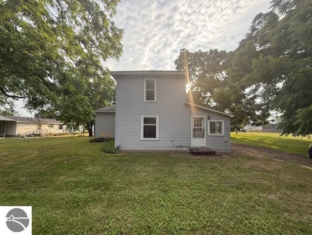 8172 S Bloomer Street, Carson City, 密西根州 48811, 美國