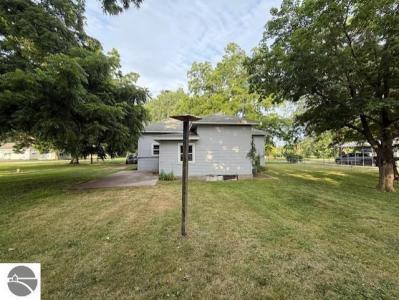 8172 S Bloomer Street, Carson City, 密西根州 48811, 美國