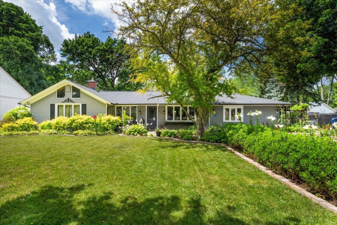 911 S 7th Street, St. Charles, אילינוי 60174, ארצות הברית של אמריקה