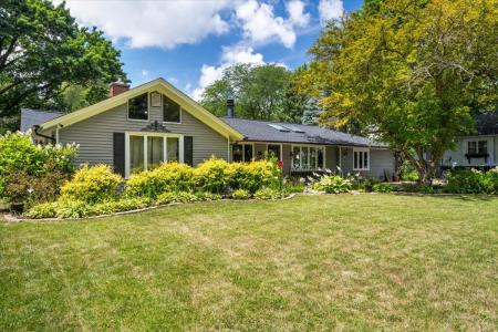 911 S 7th Street, St. Charles, אילינוי 60174, ארצות הברית של אמריקה
