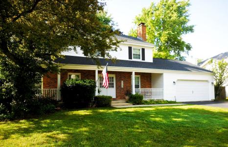 1934 Manor Lane, Mundelein, Illinois 60060, USA