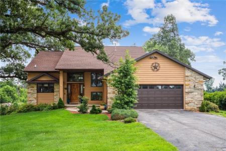 5524 Cimarron Court, Marion, Iowa 52302, USA