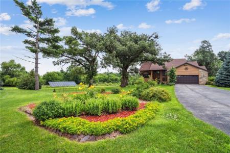 5524 Cimarron Court, Marion, Iowa 52302