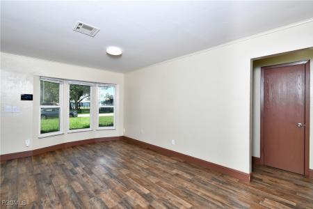1425 SE 25th Lane, Cape Coral, Florida 33904