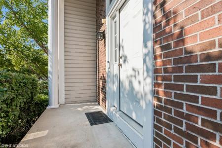 201 Hidden Creek Lane , 201, North Aurora, Illinois 60542, USA