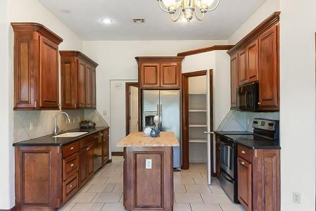 203 Parkview Dr, Fletcher, Oklahoma 73541, USA