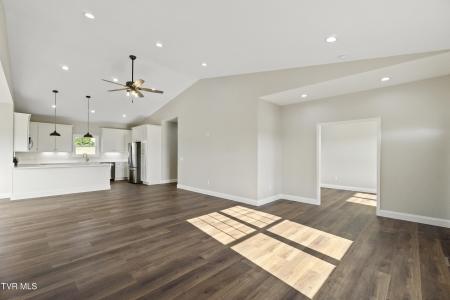 71 Clear Mountain Trail, Greeneville, Tennessee 37745, États-Unis
