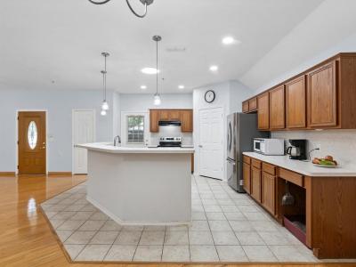 102 Royal Crest Court, Red Oak, Texas 75154