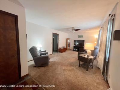 709 N Mead Street, St. Johns, Michigan 48879, USA