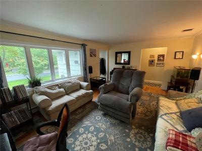 39 Herbert Avenue, Lindenhurst, Nova Iorque 11757, Estados Unidos