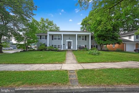 2101 Mayfred Ln, Camp Hill, Pennsylvania 17011, Estados Unidos