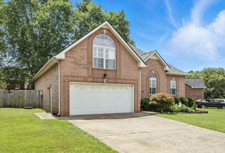 125 Cherokee Dr, White House, テネシー 37188, アメリカ合衆国