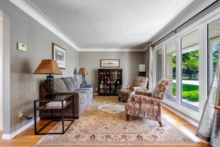 137 MCCALLUM DRIVE, Kingsville, Ontario N9Y 1G6, Canada