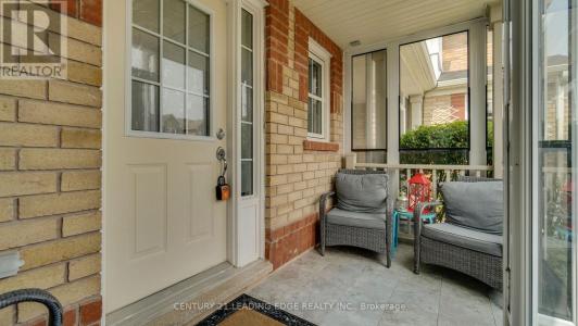 15 JAMESWAY CRESCENT, Whitchurch-stouffville (stouffville), Ontario L4A 0A3, Canada