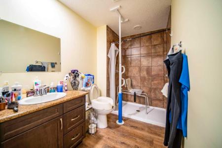 1206 5 AVENUE, Wainwright, Alberta T9W 1L8, Canada