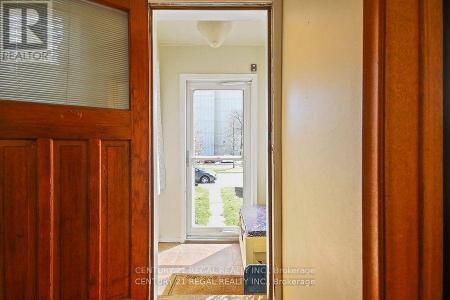 102 NEWCASTLE STREET, Toronto (mimico), Ontario M8Z 1C8, Canadá
