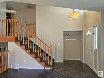 4135 MACKENZIE AVENUE, Drayton Valley, 阿尔伯塔 T7A 1A8, 加拿大