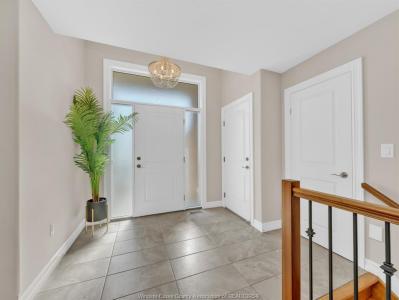 126 GOLFVIEW DRIVE, Kingsville, Ontario N9Y 0E4, Canada