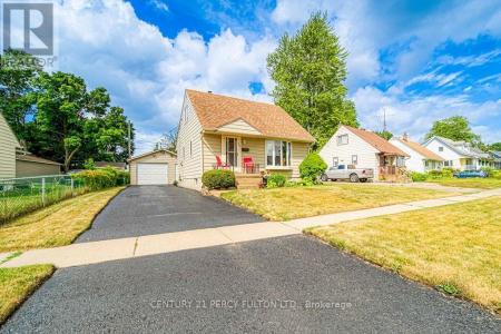 106 ADMIRAL ROAD, Ajax (south East), Ontario L1S 2P1, Canada