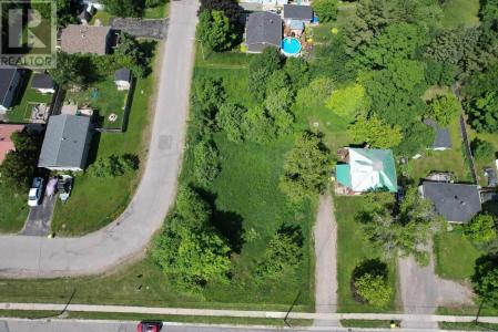 1051-19 PEOPLES AND HILLSIDE RD, Sault Ste. Marie, Ontario P6C 3W3, Canada