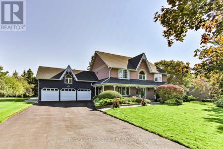 3 MAPLE VIEW LANE, Whitchurch-Stouffville-, Ontario L4A 7X5, Canada