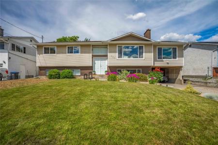 430 MOLNAR ROAD, Kelowna, British Columbia V1X 5H6, Canada
