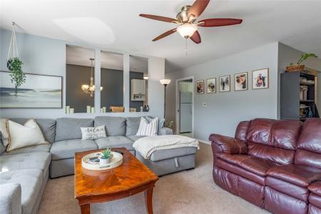 430 MOLNAR ROAD, Kelowna, ブリティッシュコロンビア V1X 5H6, カナダ