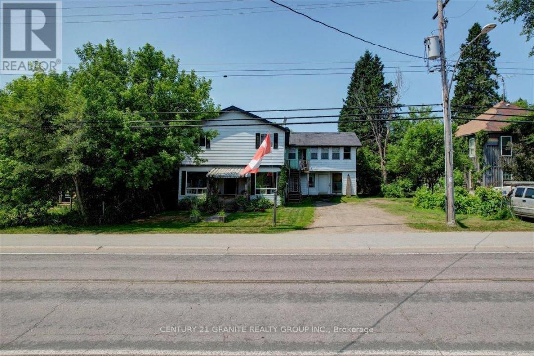2289 LOOP ROAD, Highlands East (monmouth), オンタリオ K0L 3C0, カナダ
