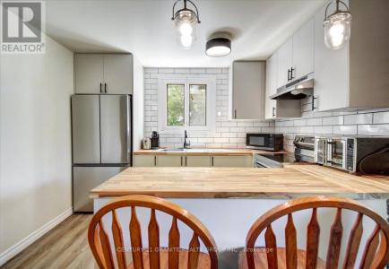 2289 LOOP ROAD, Highlands East (monmouth), オンタリオ K0L 3C0, カナダ
