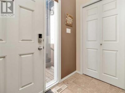 732 SUNSET PLACE, Coaldale, Альберта T1M 0C5, Канада