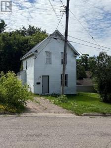 7 HEARST STREET, Sault Ste Marie, オンタリオ P6B 1J6, カナダ