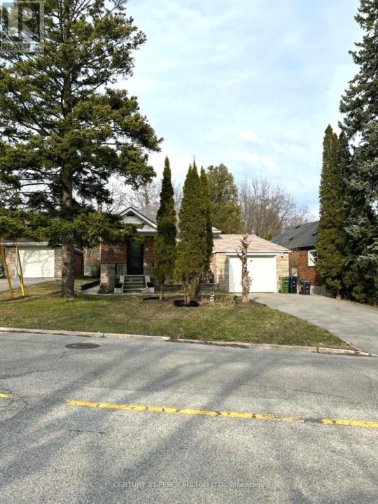 63 MIDLAND AVENUE, Toronto (cliffcrest), Ontario M1N 3Z8, Canada
