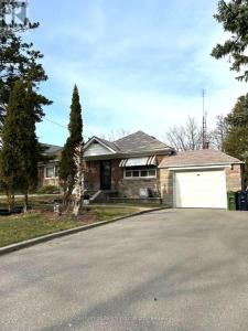 63 MIDLAND AVENUE, Toronto (cliffcrest), Ontario M1N 3Z8, Canada