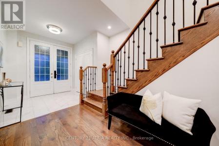 66 BLAZING STAR STREET, East Gwillimbury (queensville), Ontario L9N 0S1, Canada