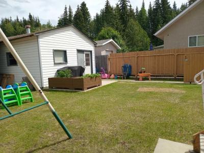 111 SITAR CRESCENT, Hinton, Alberta T7V 1S6, Canada