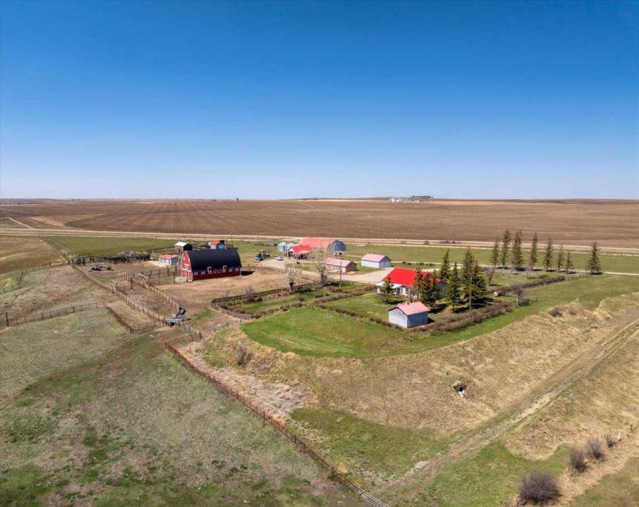 204050 RR 245, Rural Vulcan County, Alberta T0L 1P0, Canada